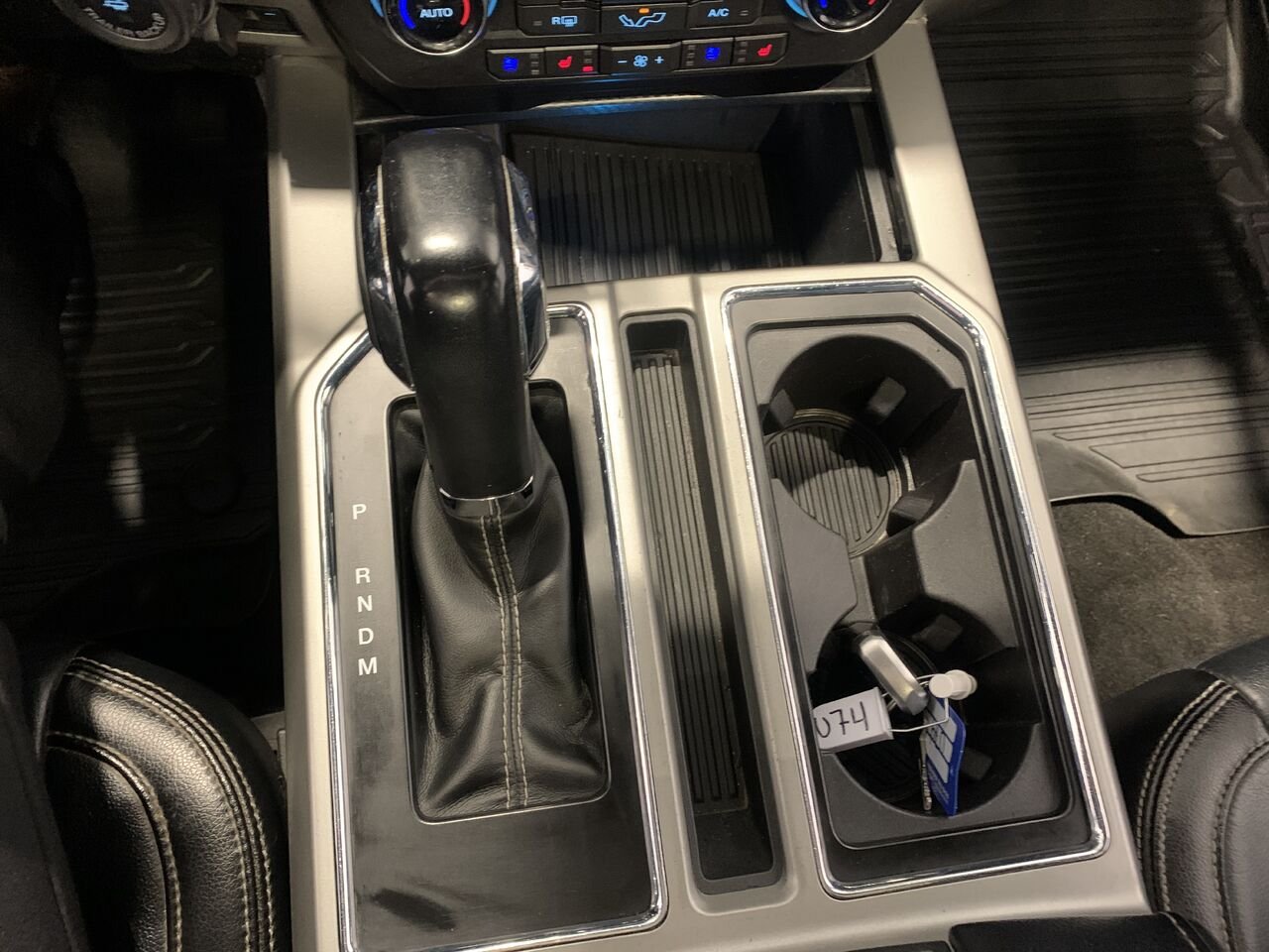 Ford F-150 SUPERCREW LARIAT LARIAT cabine SuperCrew 4RM caisse de 5,5 pi 2019 Noir Châteauguay - photo #37