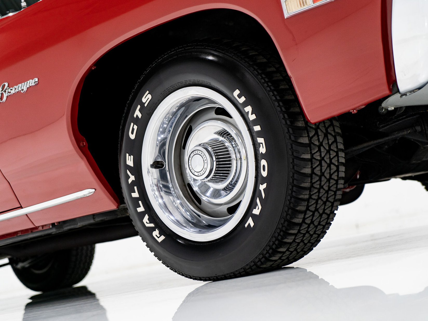 Chevrolet Biscayne **PRIX EN USD** L36 4 speed GM Canada paperwork 1968 Rouge Montréal - photo #6