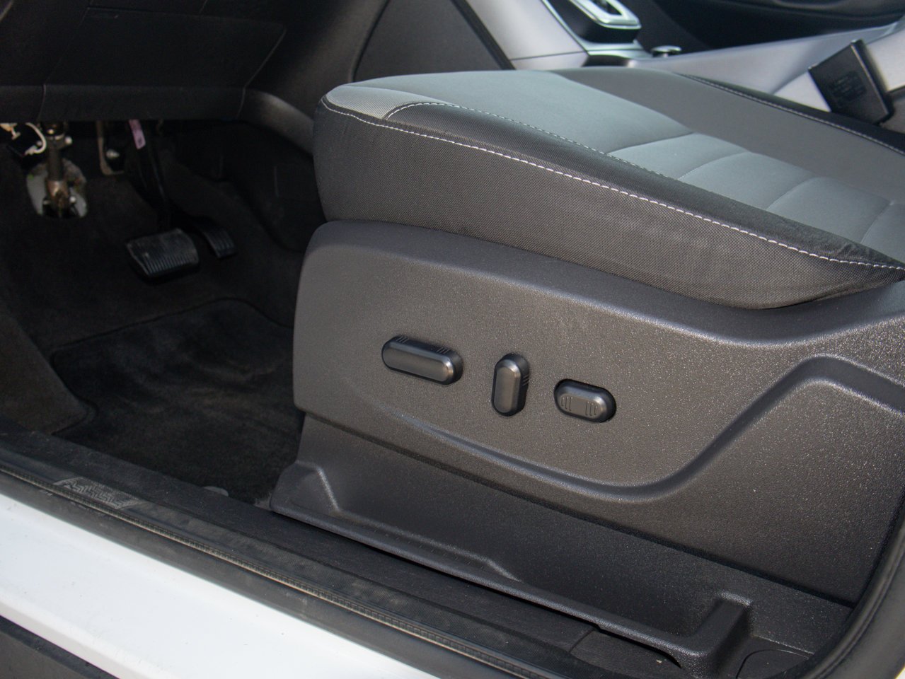 2014 Ford Escape 4WD 4dr SE White Sherwood Park - photo #16
