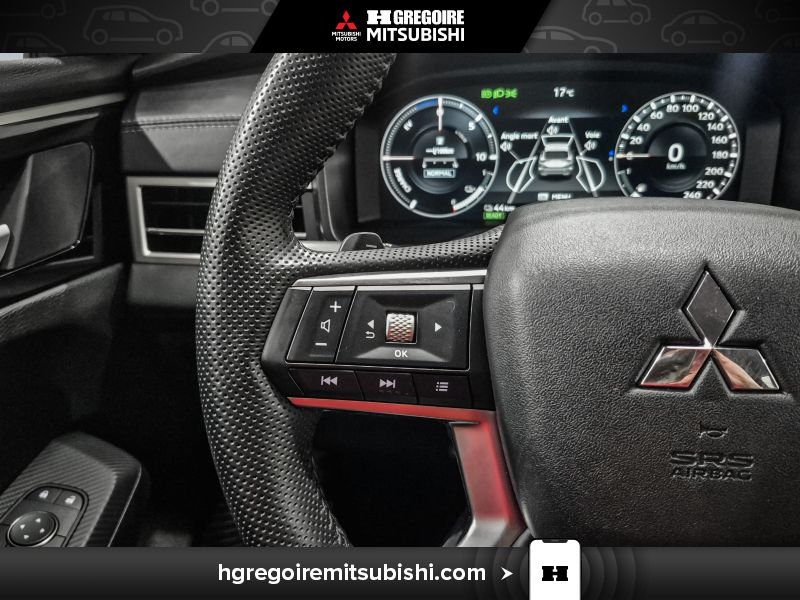 Mitsubishi Outlander PHEV 2023 Noir Blainville - photo #19