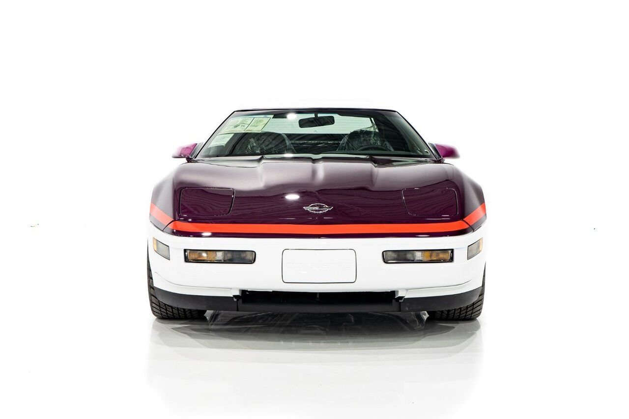 1995 Chevrolet Corvette *PRIX EN USD* RPO Z4Z PACE CAR PRESENTED IN DELIVERY PACKAGING WITH ONLY 192MILES (307KM) FROM NEW White Montreal - photo #40