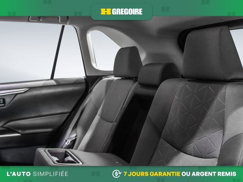 2019 Toyota Rav 4 White Saint-Eustache - photo #21