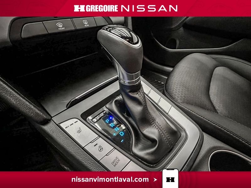 2018 Hyundai Elantra White Laval - photo #22