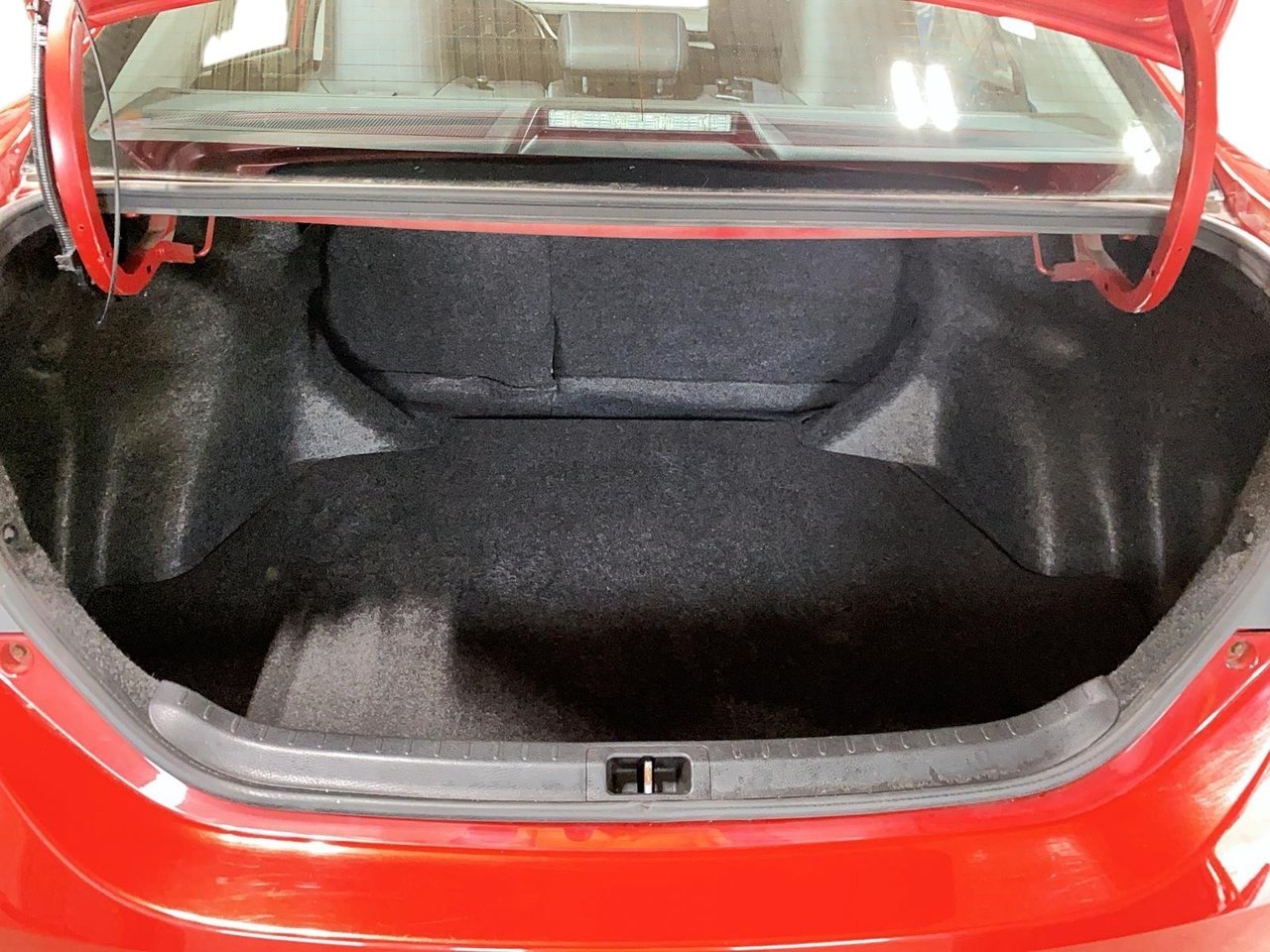 Toyota Corolla SE 2017 Rouge Baie-Comeau - photo #4