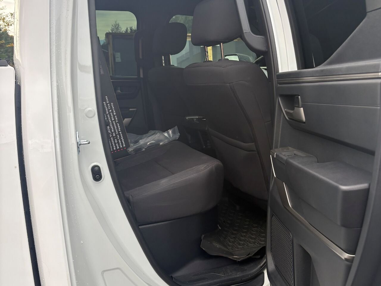 2026 Toyota Tundra SR Double Cab 4x4 White Lac-Etchemin - photo #12