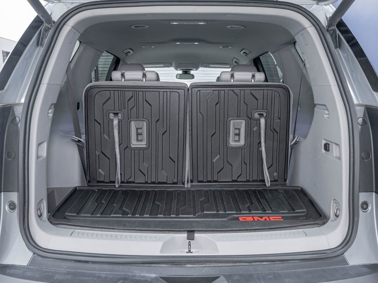 GMC Acadia SLT AWD *NAV* CUIR SIÈGES CHAUF HAYON ELECT BOSE 2023 Gris Saint-Jérôme - photo #29
