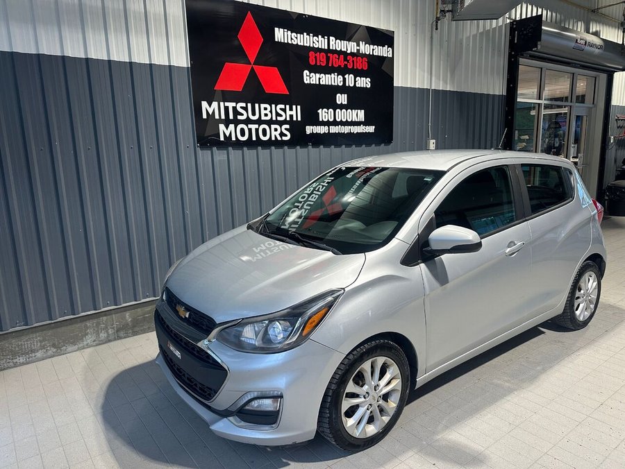 Chevrolet Spark LT à hayon 4 portes CVT avec 1LT 2020 Gris