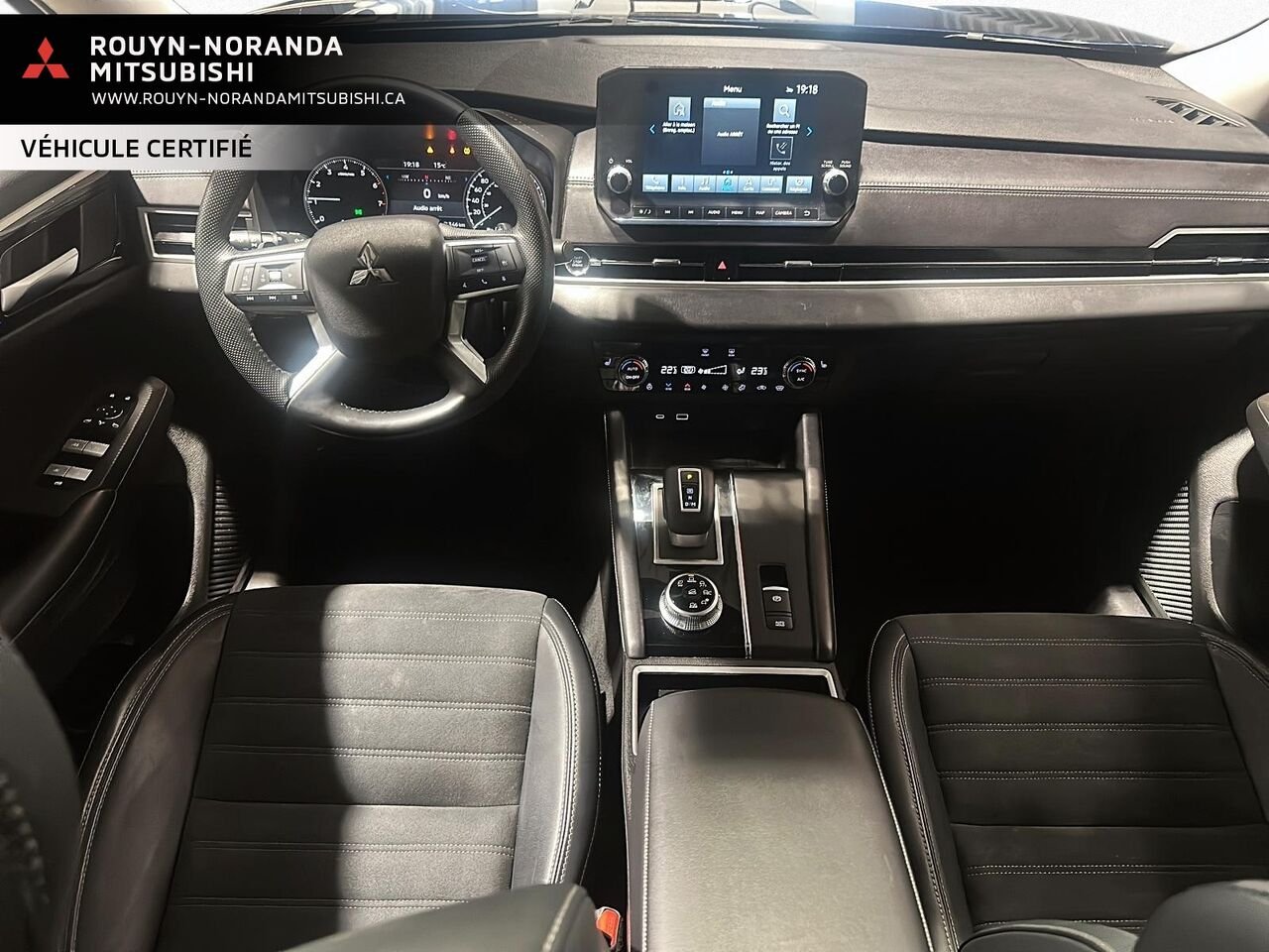 2024 Mitsubishi Outlander Blue  - photo #10