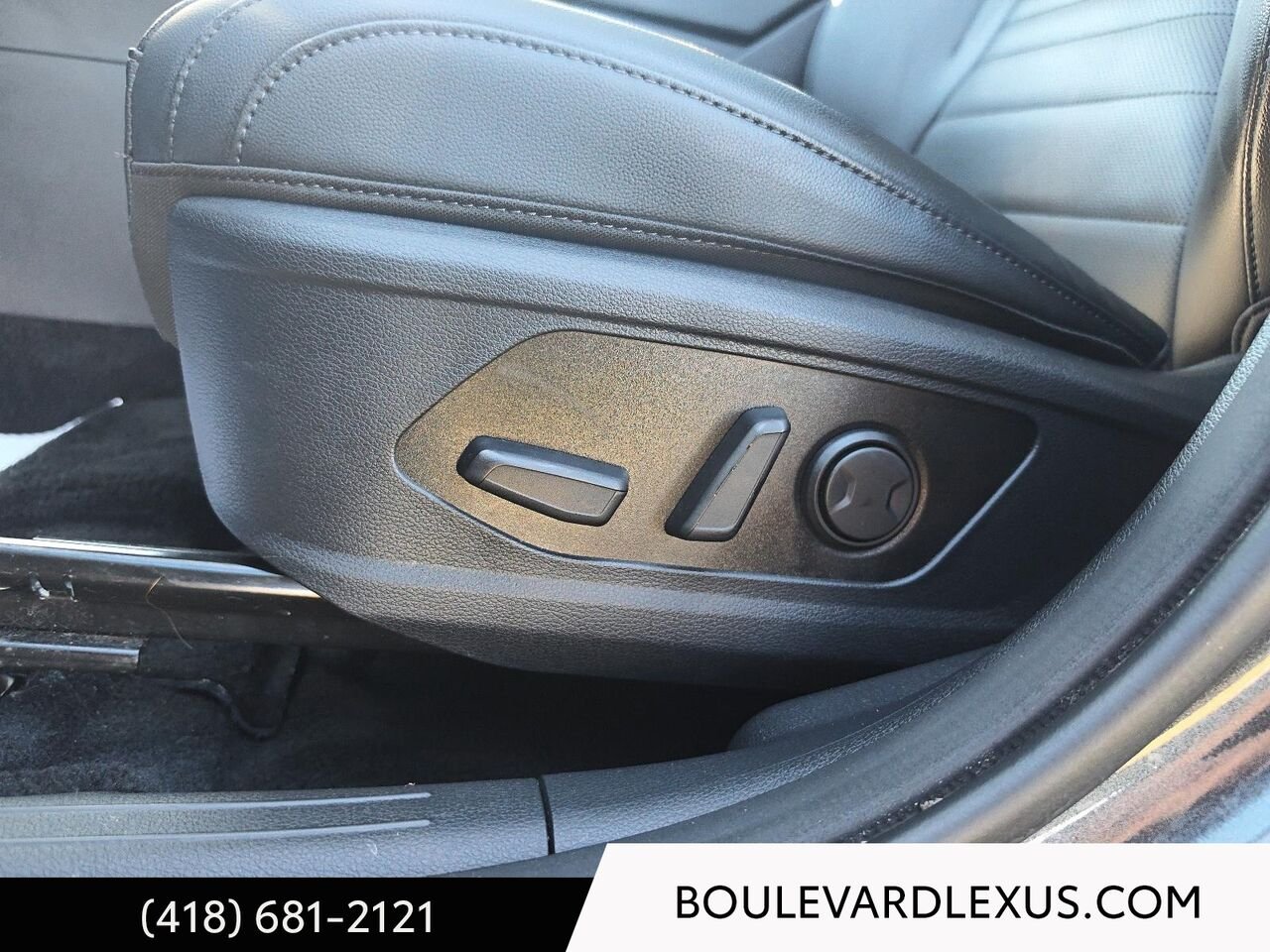 Kia Sportage hybride rechargeable 19822A | SX TI avec intérieur noir 2024 Gris Québec - photo #9