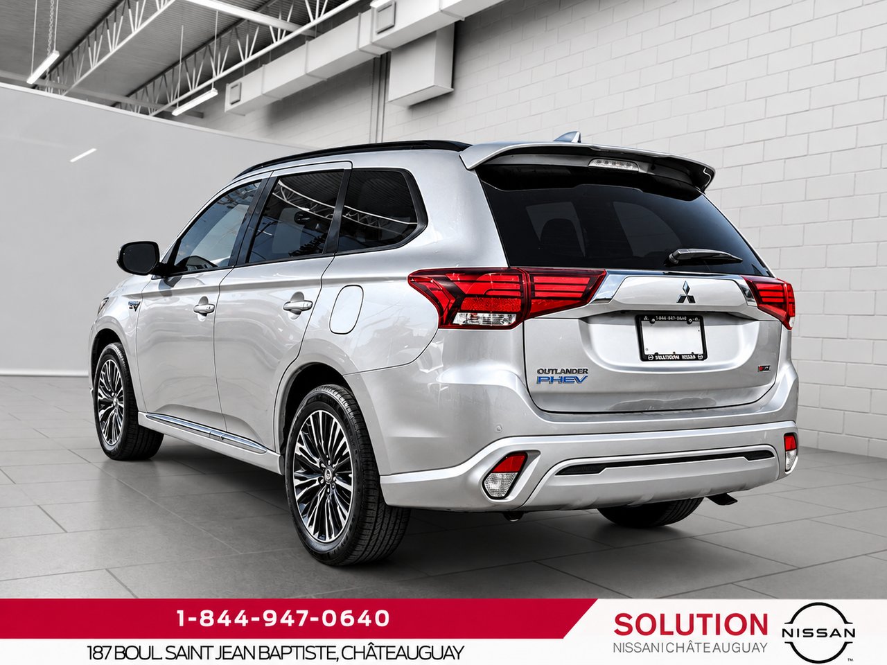 2022 Mitsubishi Outlander Plug-In Hybrid BLACK EDITION S-AWC Silver Châteauguay - photo #4