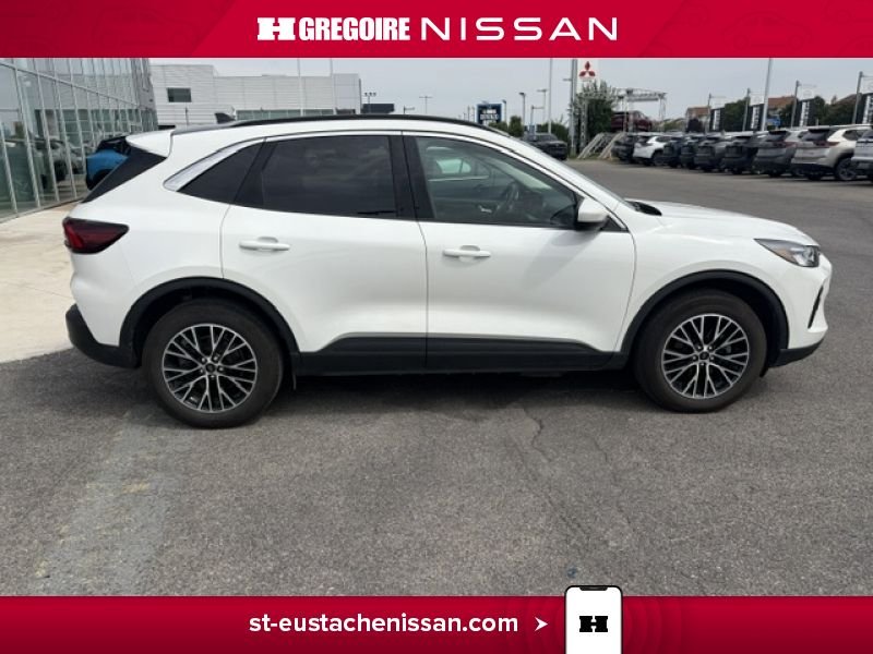 2024 Ford Escape White Laval - photo #13
