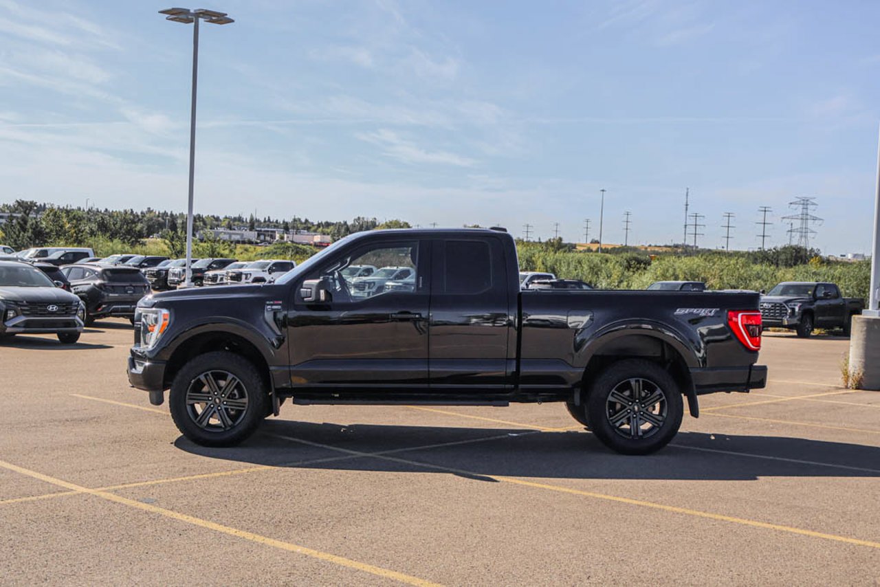 2021 Ford F-150 XLT 4WD SuperCab 6.5' Box Black Sherwood Park - photo #4