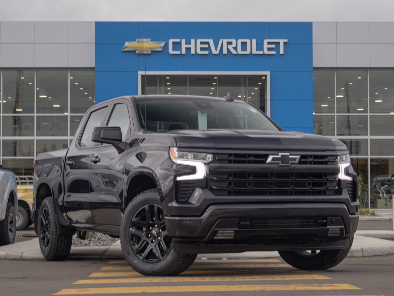 2024 Chevrolet Silverado 1500 4WD Crew Cab 147 RST Grey Sherwood Park - photo #13