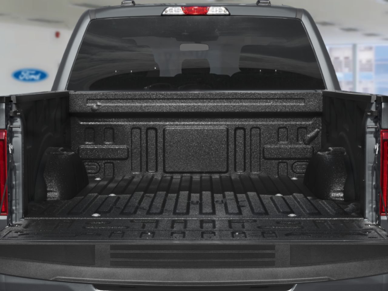 2026 Ford F-150 Ruby Red Metallic Tinted Clearcoat Rouyn-Noranda - photo #4