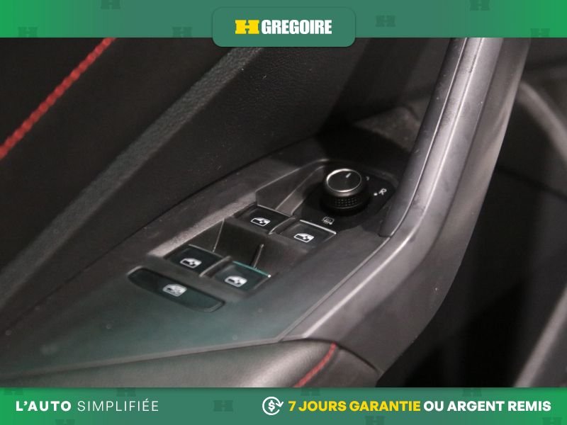 Volkswagen Jetta 821993 | 40th Anniversary Edition MANUEL TOIT NAV MAGS CAM 2024 Gris Laval - photo #15