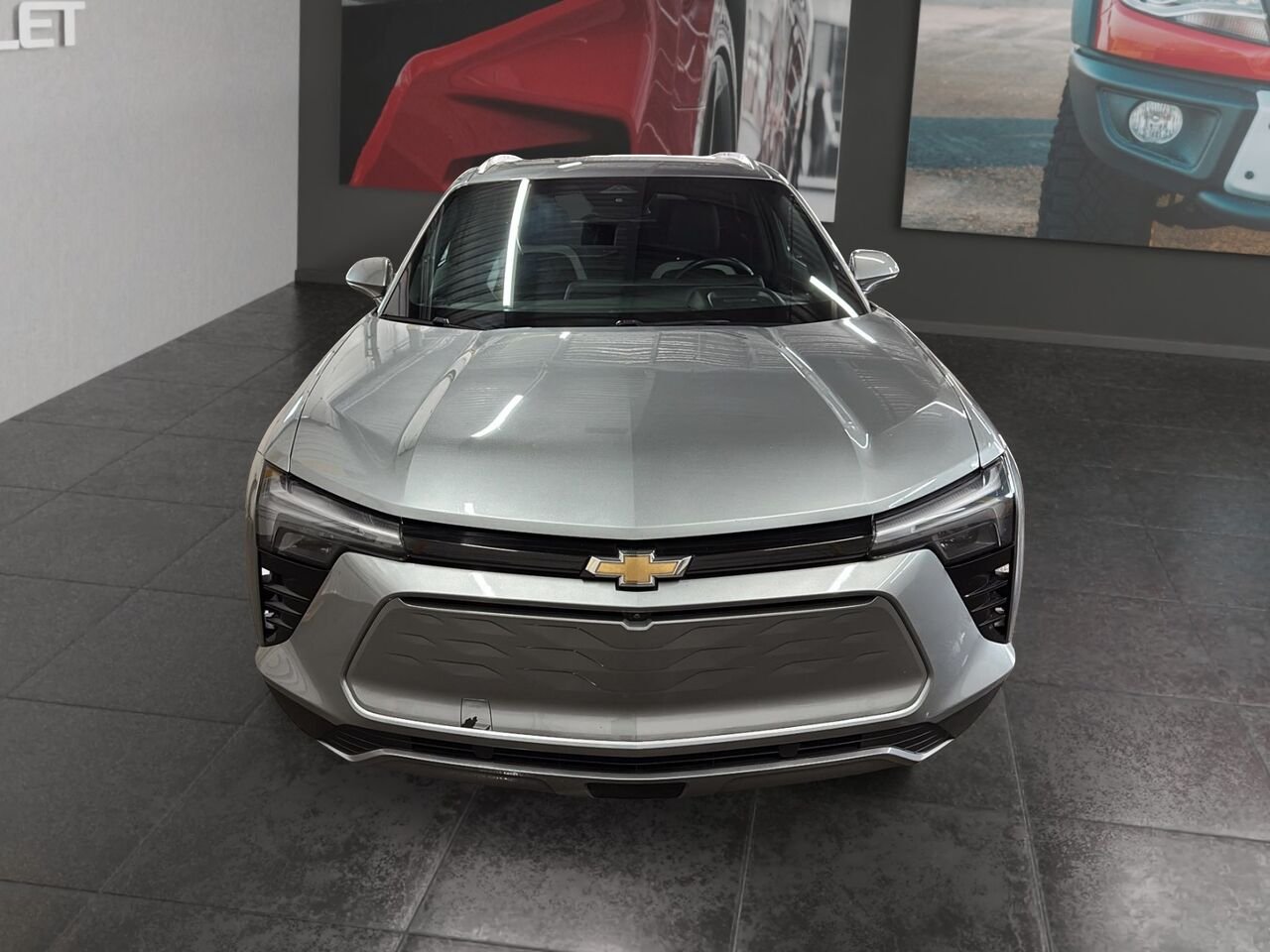 CHEVROLET BLAZER EV LT TI 2024 Gris Saint-Hyacinthe - photo #1