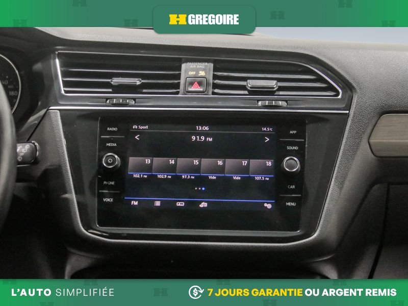 2019 Volkswagen Tiguan Black Blainville - photo #22