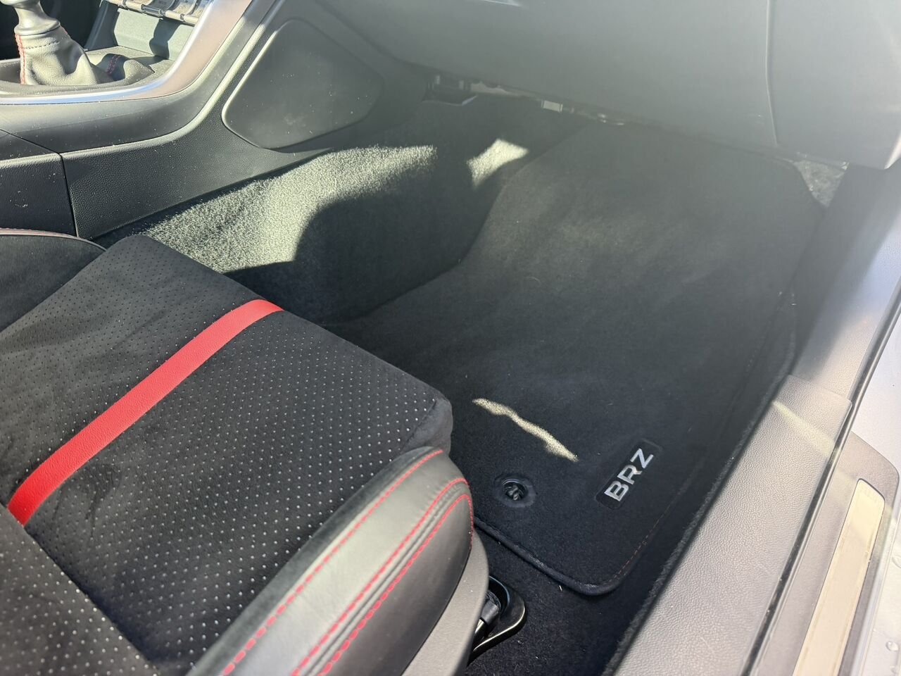 Subaru BRZ Sport-tech MANUELLE 6 VITESSES 2024 Gris Laval - photo #16