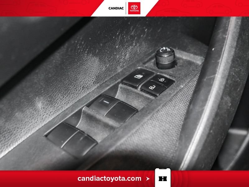 Toyota Corolla 2022 Argent Saint-Eustache - photo #17