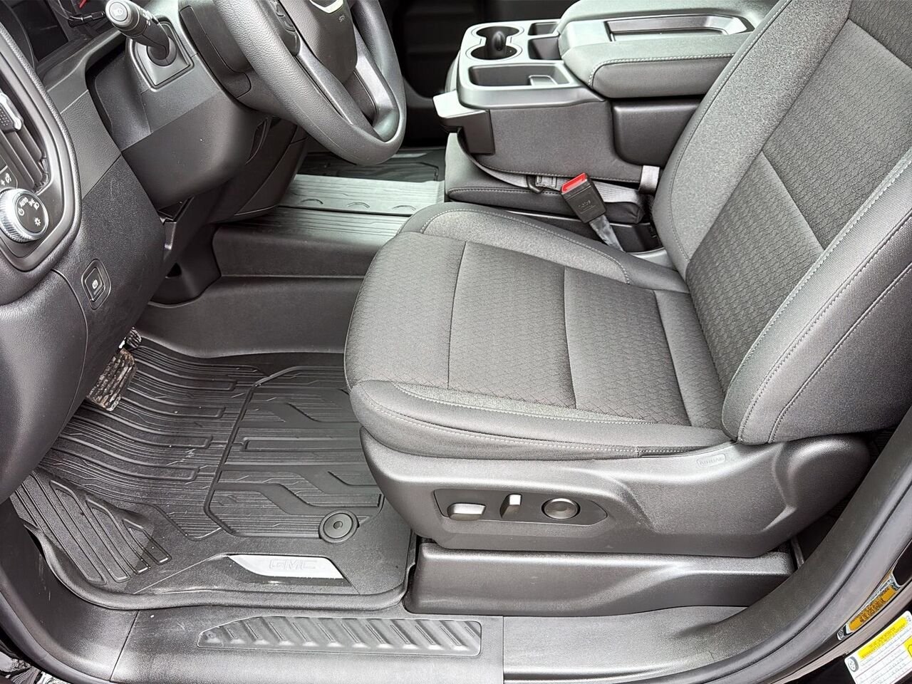 GMC Sierra 1500 PRO 2026 NOIR ONYX Saint-Hyacinthe - photo #11