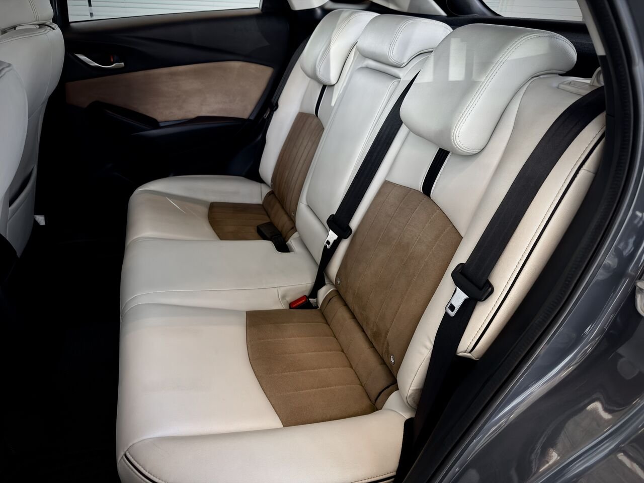 2021 Mazda CX-3 Grey Notre-Dame-des-Prairies - photo #13