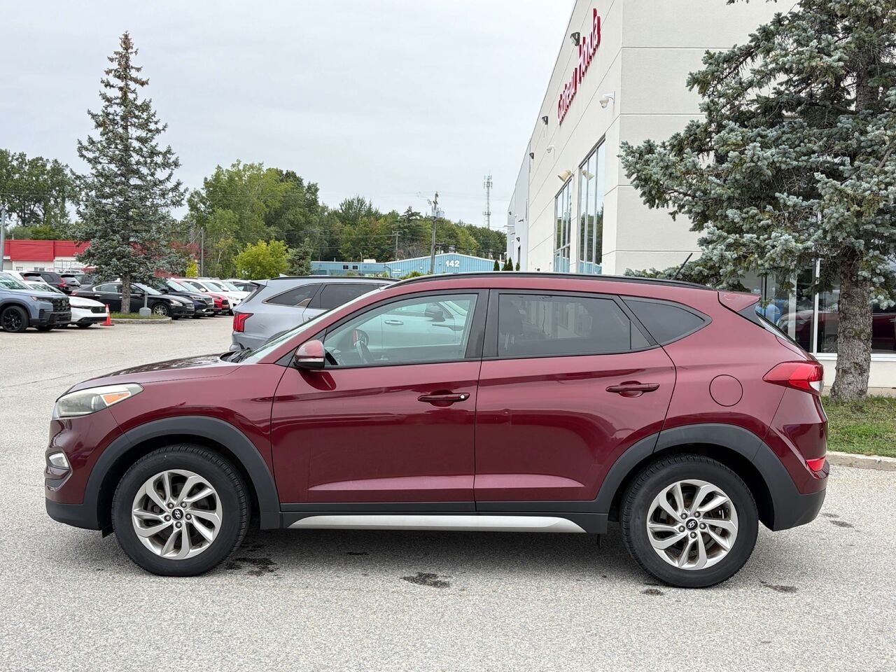 2017 Hyundai TUCSON SE Red Gatineau - photo #2