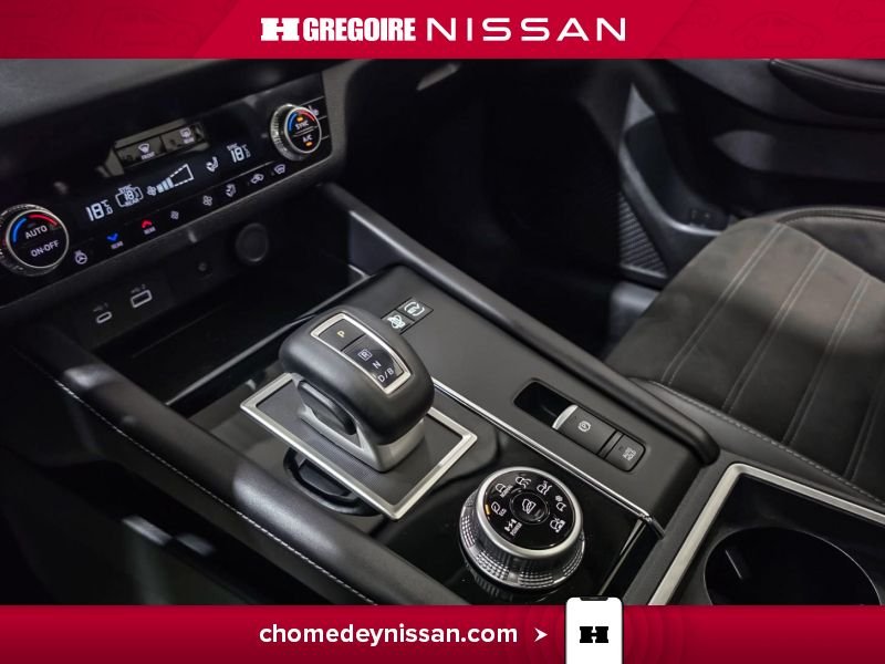 2024 Mitsubishi Outlander White Blainville - photo #25