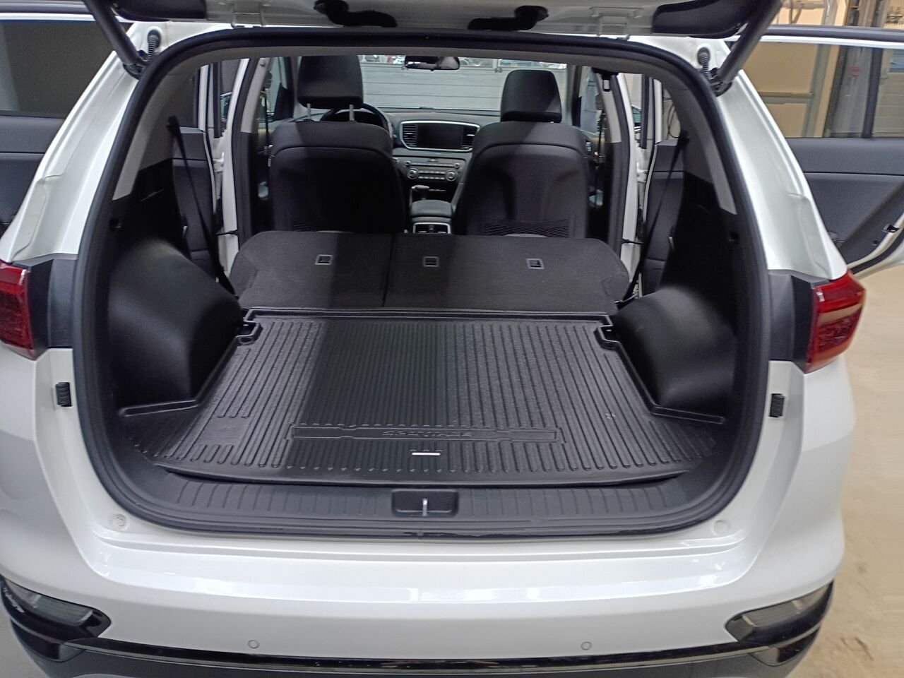2021 Kia Sportage White Blainville - photo #15