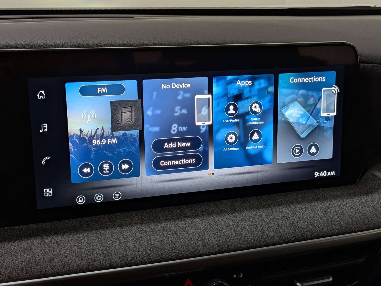 2026 Nissan Kicks S AWD White Val-David - photo #18