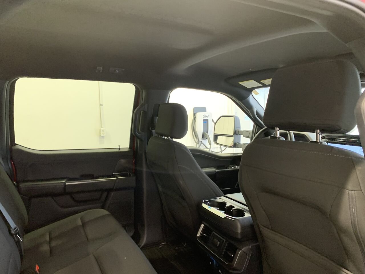 Ford F-150 F150 XLT 302A SPORT NAV REG VIT ADAPT 2024 Rouge Châteauguay - photo #15