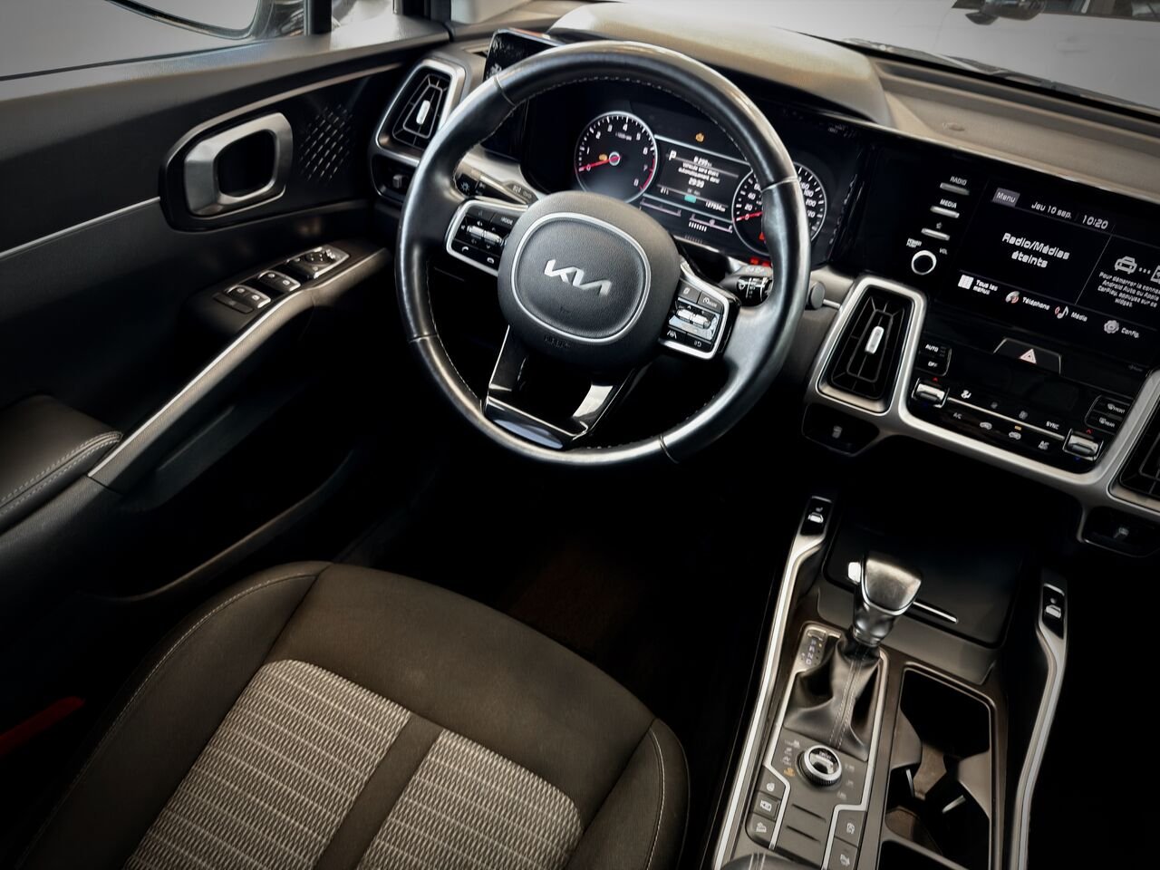 Kia Sorento 2022 Gris Notre-Dame-des-Prairies - photo #16