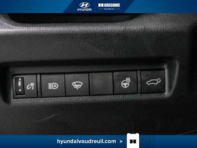 2020 Toyota Rav 4 Grey Blainville - photo #24