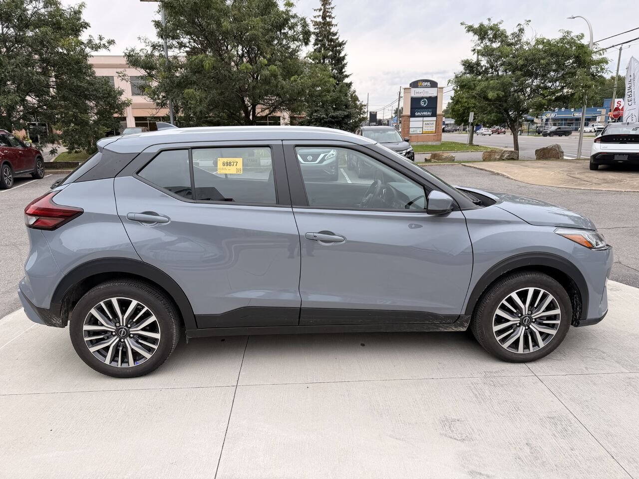 Nissan Kicks SV 2024 Gris Châteauguay - photo #6