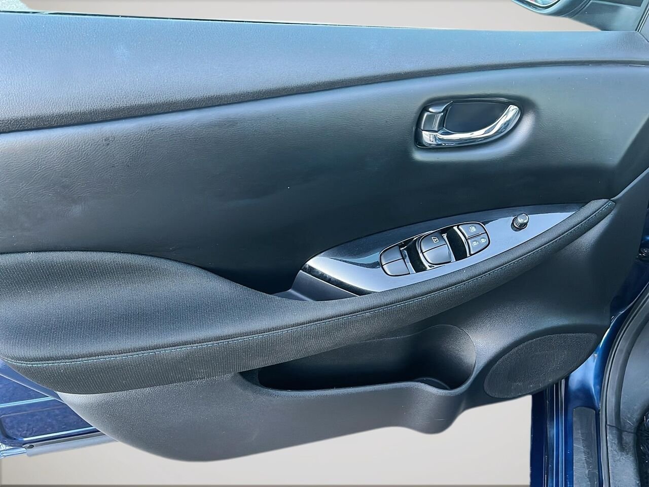2023 Nissan LEAF SV PLUS Blue Québec - photo #10