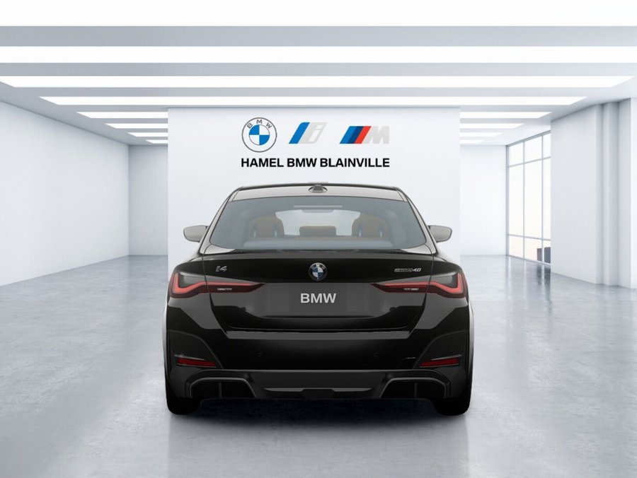 2026 BMW i4 2026 Black Sapphire Metallic