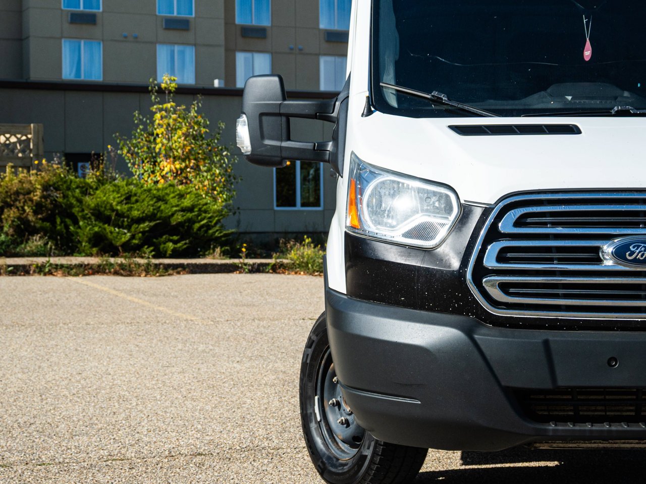 2017 Ford Transit Cargo Van T-250 148 Med Rf 9000 GVWR Sliding RH Dr White Sherwood Park - photo #5