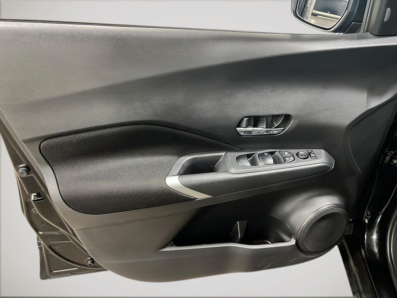 Nissan Kicks Play SV 2025 Noir Québec - photo #10