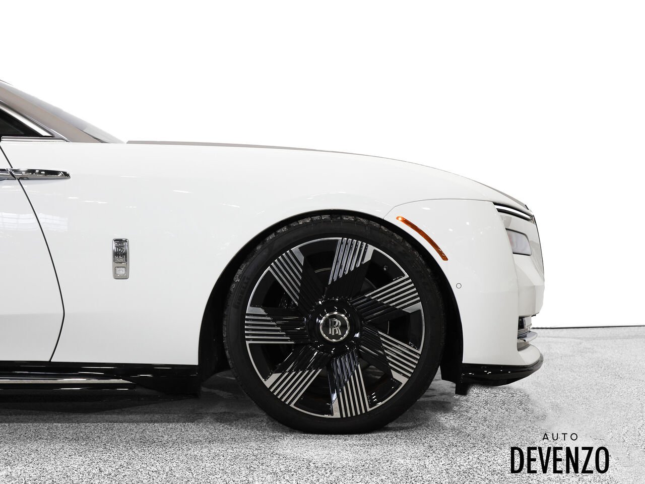 Rolls-Royce Spectre 2024 Blanc Saint-Eustache - photo #4