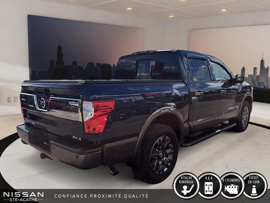 Nissan Titan Platine cabine double 4x4 | BAS KILOMÉTRAGE | CAPACITÉ DE REMORQUAGE 8 500 LB 2018 Bleu