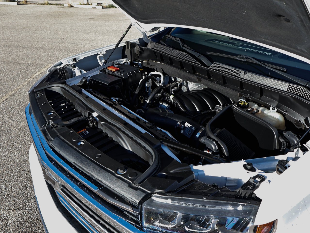 2020 Chevrolet Silverado 1500 4WD Crew Cab 147 High Country White Sherwood Park - photo #6