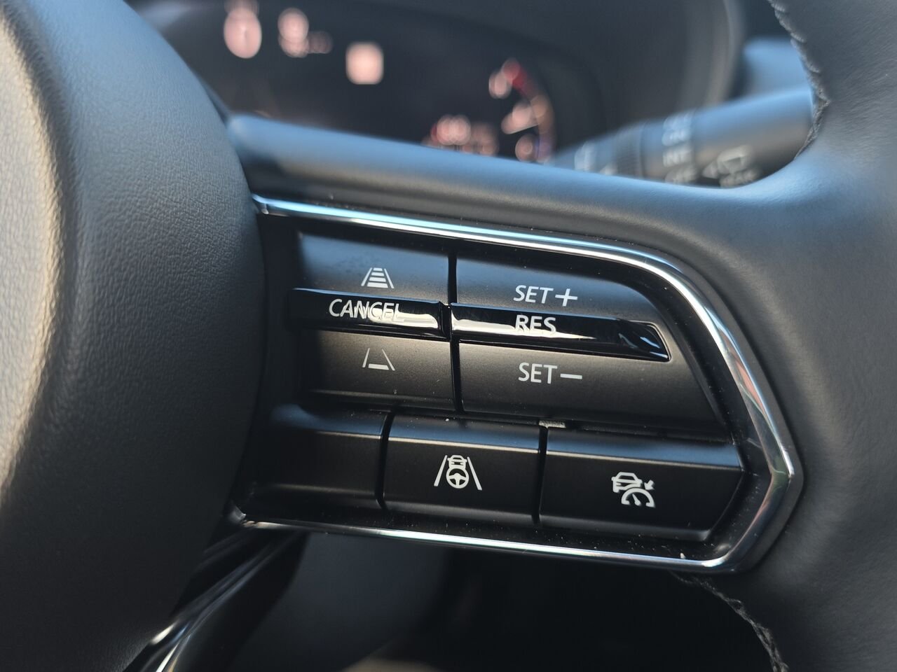 2026 Mazda CX-90 MHEV Signature TI Platinum Quartz Metallic Val-David - photo #18