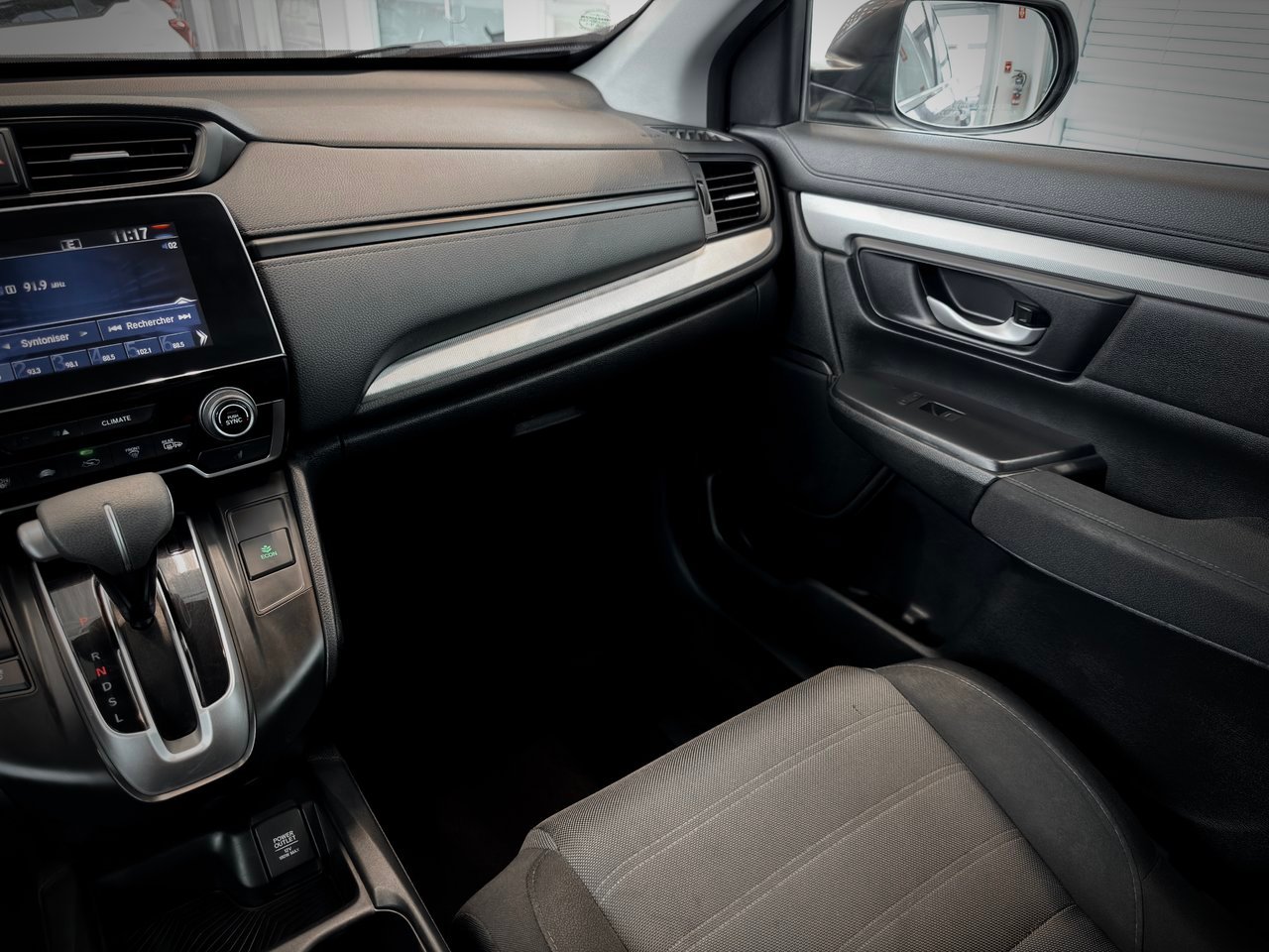 Honda CR-V LX 4WD 2017 Notre-Dame-des-Prairies - photo #19