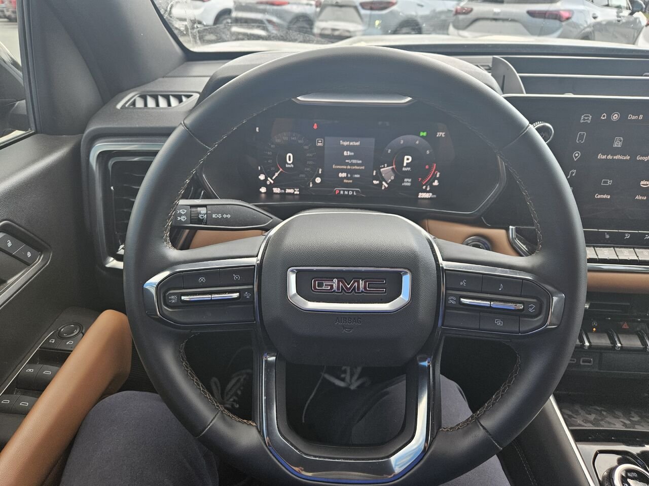 2024 GMC Canyon AT4 cabine multiplace 4RM Grey Thetford Mines - photo #7
