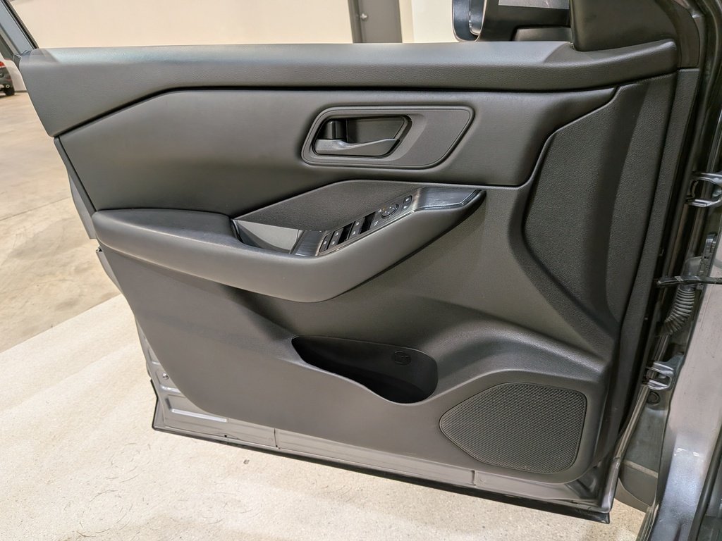 Nissan Rogue 2024 Gris Val-David - photo #32