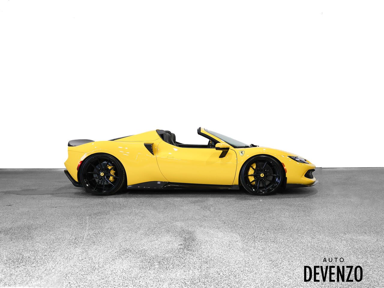 2024 Ferrari 296 GTS Yellow Saint-Eustache - photo #2