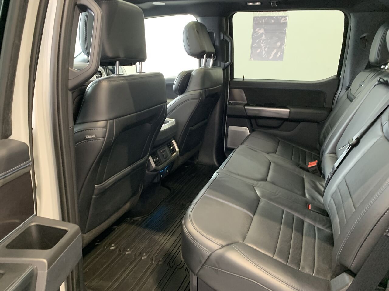 2024 Ford F-150 PLATINUM Grey Châteauguay - photo #30