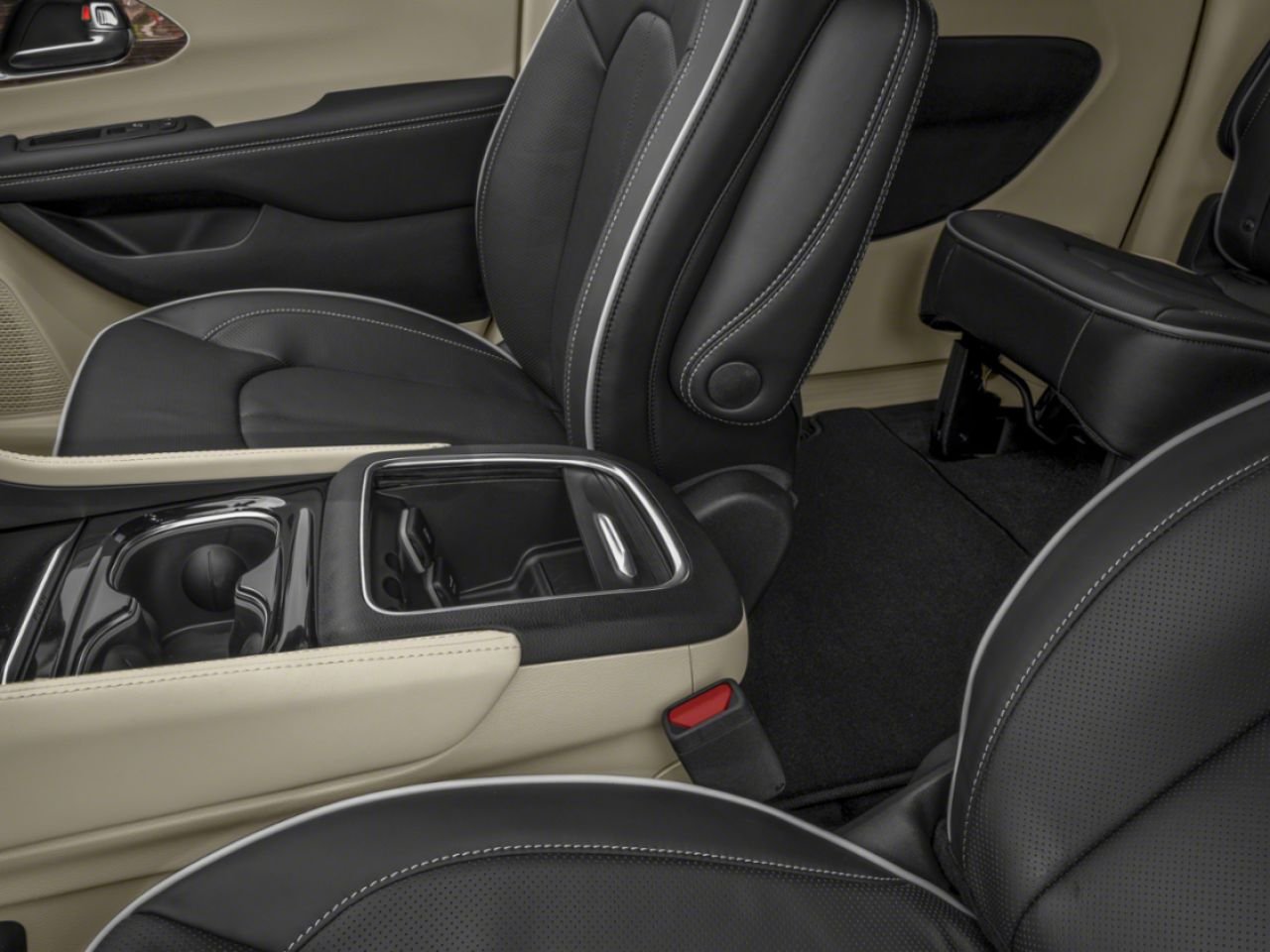 CHRYSLER PACIFICA 2026 Noir Repentigny - photo #4