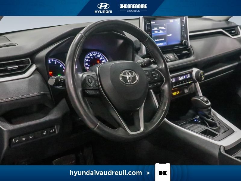 2020 Toyota Rav 4 Grey Blainville - photo #15