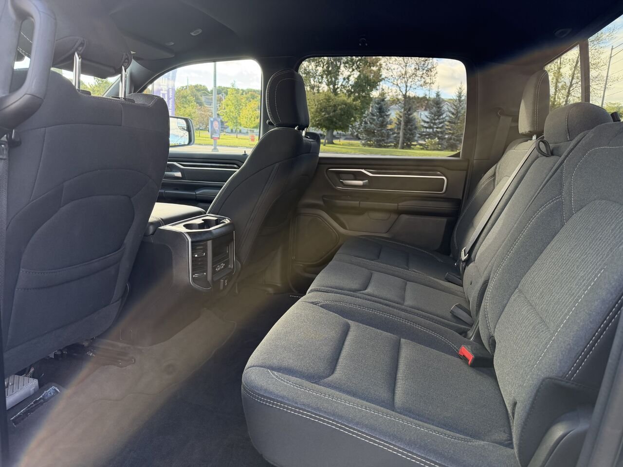 2020 RAM 1500 BIG HORN Black Montmagny - photo #5