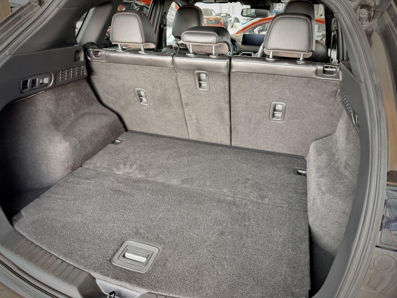 2023 Mazda CX-5 Grey Notre-Dame-des-Prairies - photo #14